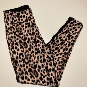 Victoria’s Secret Leopard Leggings 12